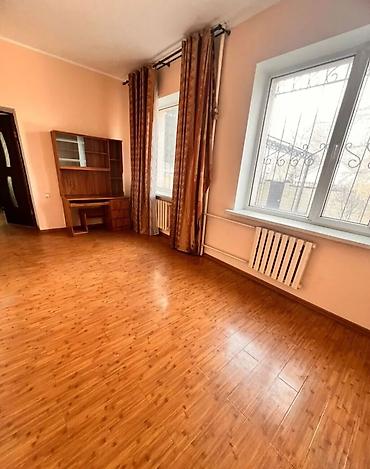 Долгосрочная аренда домов: 300 м², 7 комнат — 6