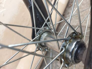 Şəhər velosipedləri: Stels Super qatlanan velosiped. Bu velosiped asan daşınma və yığcam — 8