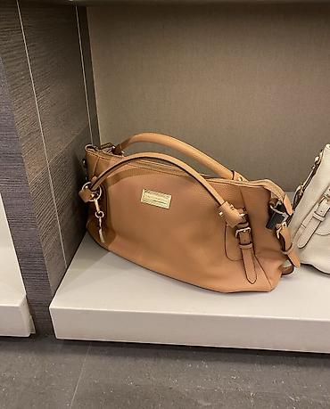 Сумка-тоут женская charles keith оригинал цвет карамельный (теплый