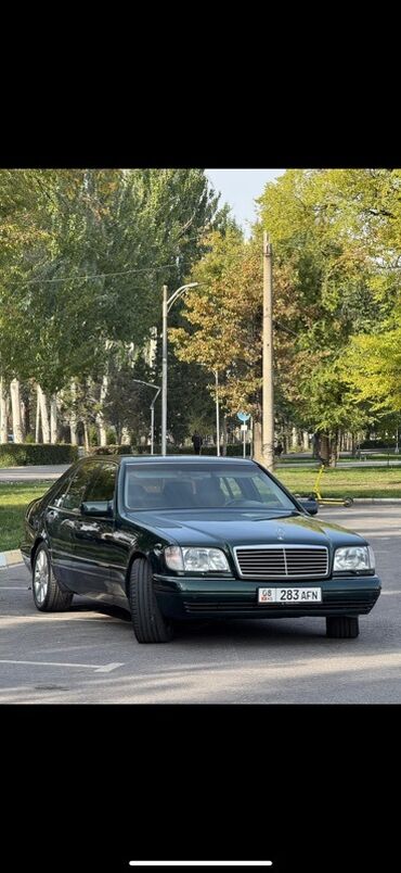 мерседес 711 д: Автомобиль Mercedes-Benz S-Class в кузове W140, окрашенный в