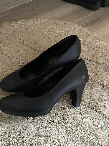 zenske torbe nine west: Crne ženske salonke sa srednje visokom potpeticom. - Klasičan — 1