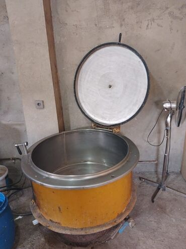 qaynaq aparatı işlənmiş: 250l-lik süd bişirmə qazanı. Parla bişirir, farsunkası da var. #süd