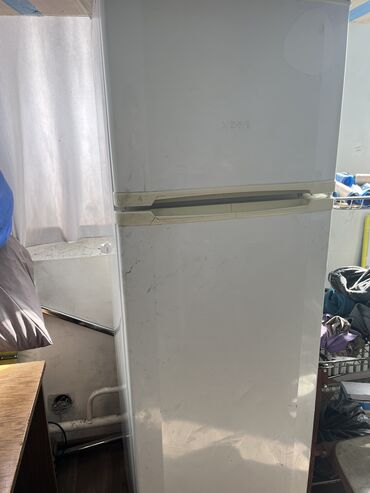 заправка холодильник: Муздаткыч Bort, Колдонулган, Эки камералуу, Less frost, 60 * 190 * 60