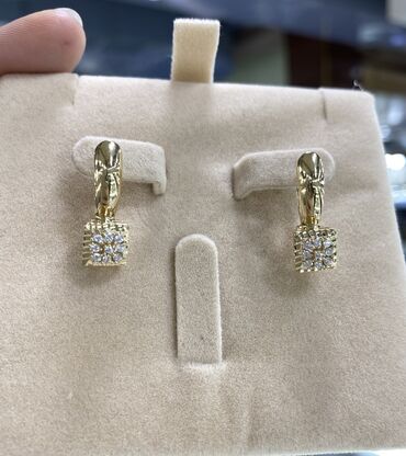 алтын сепичкалар: Сөйкөлөр, Үлгүсү 585, Фианит, Аялдарга, Жаңы