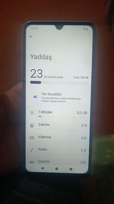 mini 6 ipad: Smartfon – 128 GB yaddaş, su damcısı formalı ön kamera kəsiyi olan tam — 3