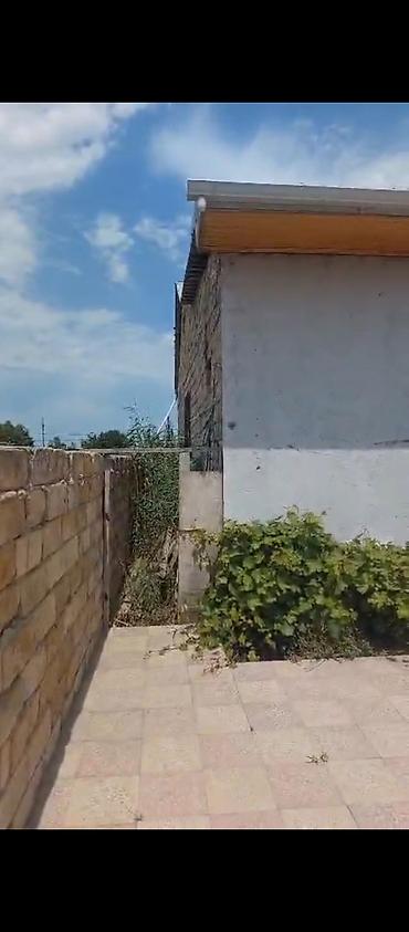 əmlak satışı: Ünvan Pirşağı ev 2 sot bələdiyyə sənəti qaz su işıq daima 8 daş — 2