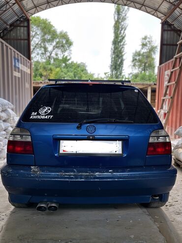 Volkswagen: Volkswagen Golf: 1994 г., 1.6 л, Механика, Бензин, Купе
