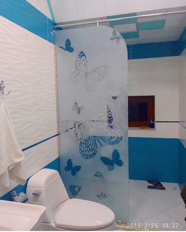 Duş kabinaları, arakəsmələr: Yeni Üstü açıq kabina, Künc üçün, Ödənişli çatdırılma — 17