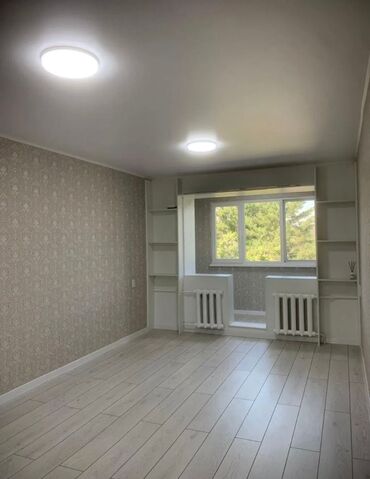 продается 3 комнатная квартира политех: 3 бөлмө, 58 кв. м, 104-серия, 4 кабат, Евроремонт