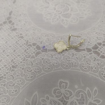 moskva univermagi qizil qiymetleri: Gizil serga 999.9 carat