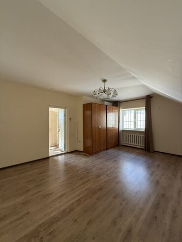 Долгосрочная аренда домов: 180 м², 8 комнат, Амбарная, Бассейн, Бронированные двери — 21