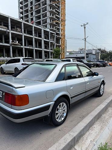 Audi 100: 1991 г., 2.3 л, Механика, Бензин, Седан