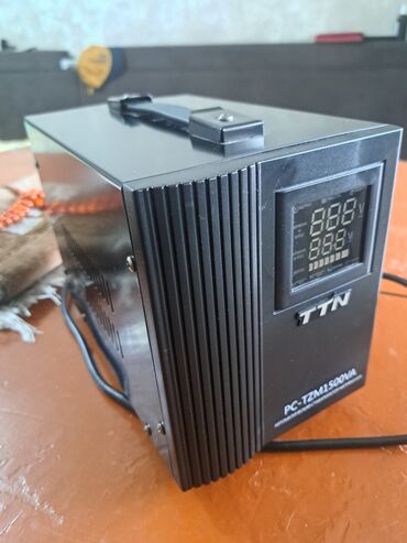 ноутбук i5: Продаю стабилизатор 1500va