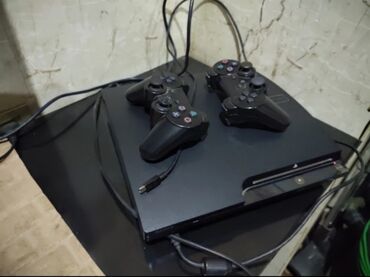 ps3 oyunların yazılması: Salam ps 3 satilir idealdi 500 GB yaddaşdi 3 eded orijinal pultu var