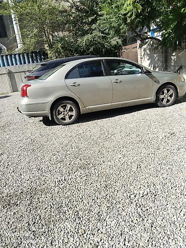 сеед: Toyota Avensis: 2004 г., 2 л, Автомат, Бензин, Седан — 1
