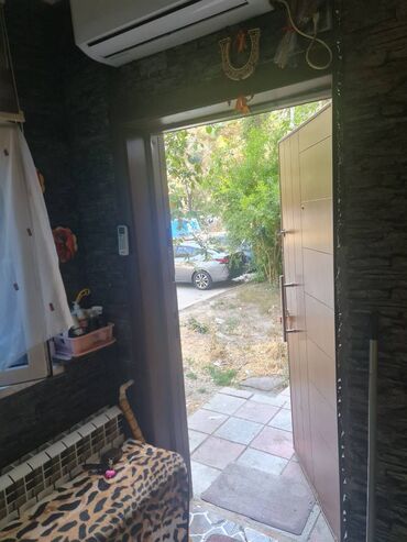 Köhnə tikili: Bakı, 2-ci mikrorayon, 2 otaqlı, Köhnə tikili, m. Memar Əcəmi, 56 kv. m — 25