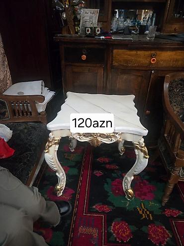 Jurnal masası, İşlənmiş, Kvadrat masa lalafo.az -da Jurnal masası, İşlənmiş, Kvadrat masa