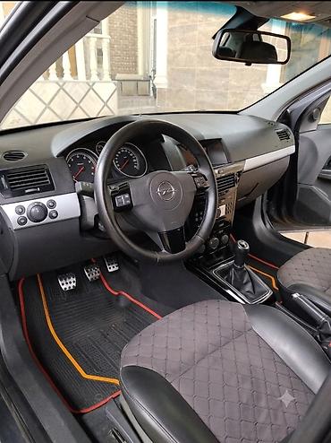 opel astra 1.4 benzin: Salam Alekum masnin heç bir problemi yoxdu otur sur maşındı bez detal — 2