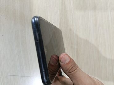 ekrani sinib: Xiaomi Redmi Note 8, 64 GB, rəng - Qara, 
 Qırıq, İki sim kartlı, Face ID