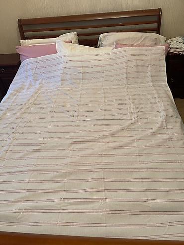 Комплекты постельного белья: Постельное бельё. Наволочки • Простыни • Пододеяльники • Полотенца — 12