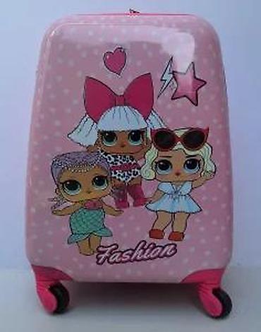 Rančevi, torbe i koferi: Dečji kofer na točkiće – ružičasti, sa motivima popularnih lutkica i — 9