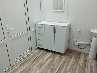 arendaya salon: Salon musterilidi kasmetoloq ve ya lazer ucun uygundu
