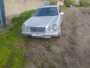 Mercedes-Benz: Mercedes-Benz 200: Бензин