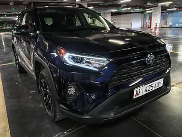 селика: Toyota RAV4: 2019 г., 2.5 л, Гибрид, Кроссовер — 3