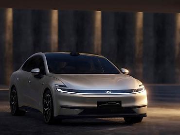 Changan : 2026 г., Гибрид, Лифтбек