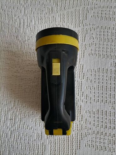 Lov i ribolov: Retro baterijska lampa - stara preko 20 godina Stara sigurno — 2