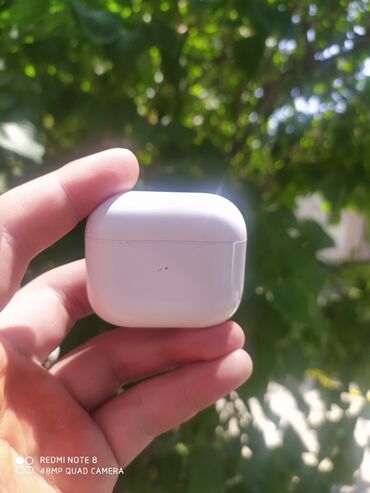 продаю наушники: Продаю airpods 3 состояние идеальное в комплекте кабель цена 1900