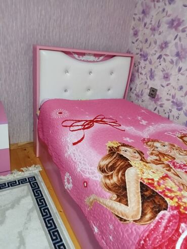 Uşaq və gənc otağı üçün dəstlər: Qız üçün, İşlənmiş