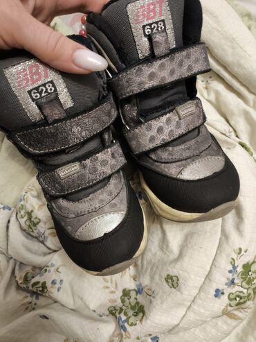 Детская обувь: Детские утеплённые сапожки BOGS размер -25 состояние отличное! вся — 7