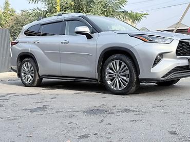 2 8: Toyota Highlander: 2022 г., 2.5 л, Автомат, Гибрид, Кроссовер — 1