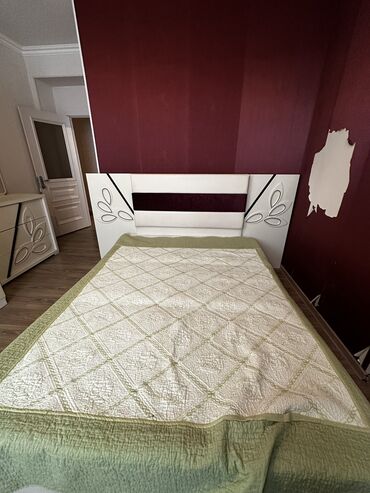 Yataq otağı dəstləri: İkinəfərlik çarpayı, Dolab, 2 tumba, Komod, Türkiyə, İşlənmiş — 8