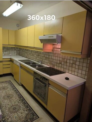 namestaj krusevac ugaone garniture: Kuhinjski elementi u žutoj boji, kompletni sa ugradnim uređajima