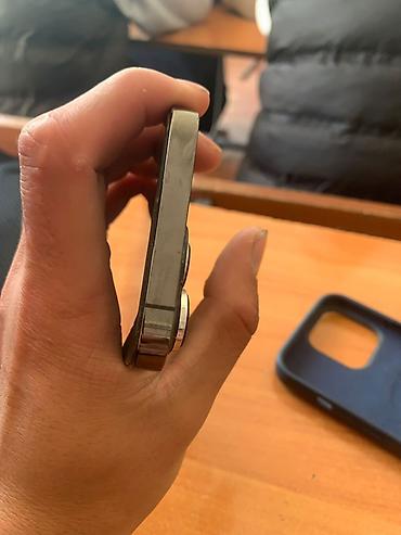 видео дрон: IPhone 13 Pro, Б/у, 256 ГБ, Черный, Наушники, Защитное стекло, Чехол, 75 % — 7