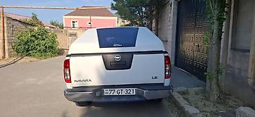 nissan president: Nissan Navara LE pikap - Kuzov: ağ rəng, öndə xrom radiator — 2