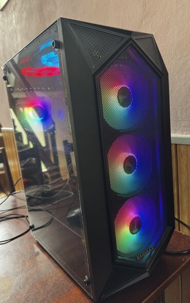 Desktop računari i radne stanice: AMD Ryzen 5 2600x Nvidia 1070 gtx 16 gb fury beast ddr4 2x8 GB A320hm