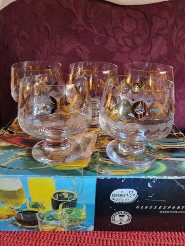 Čaše: Case nove kristal,Bohemija,za zestoko pice iz 50,60ih. Case jako — 1