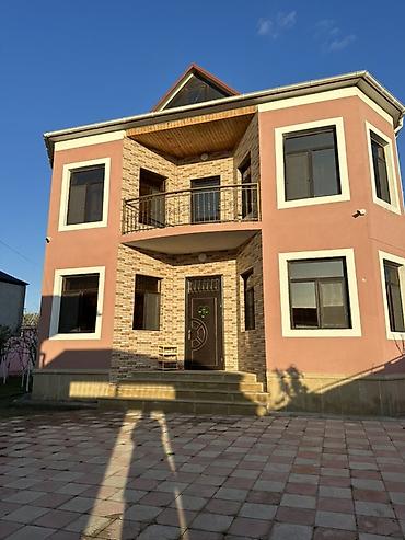 Uzunmüddətli kirayə evlər: Maştağa Hovuzsuz, geniş həyətyanı sahəsi və ayrıca yay mətbəxi olan — 33