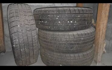 авто машиналар: Шины 185 / 60 / R 15, Зима, Комплект, Легковые, Dunlop