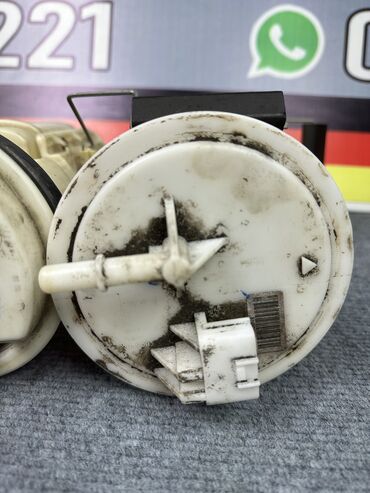 Бензонасосы: Бензонасос Audi 2001 г., Б/у, Оригинал, Германия — 9