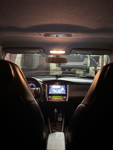 Toyota: Toyota Corolla: 1.5 l | 2015 il Universal — 13