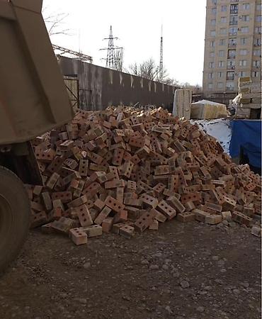Кирпич керамический пустотелый (щелевой), формат одинарный. -