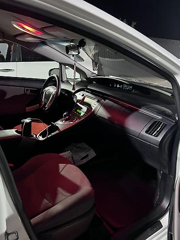 g comp: Toyota Prius: 2015 г., 1.8 л, Робот, Гибрид, Хэтчбэк — 9