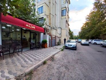 Digər kommersiya daşınmaz əmlakı: QABAĞI ŞÜŞƏLİDİR -- TƏMİRLİ OBYEKT -- İÇƏRİSİNDƏ AYRICA SAN UZELİ VAR — 9