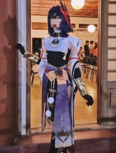 Карнавальные костюмы: Продам косплей Кудзё Сары из геншин импакт. Носился буквально пару раз