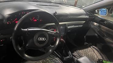 Audi: Audi A4: 2000 г., 1.8 л, Механика, Бензин, Седан — 5