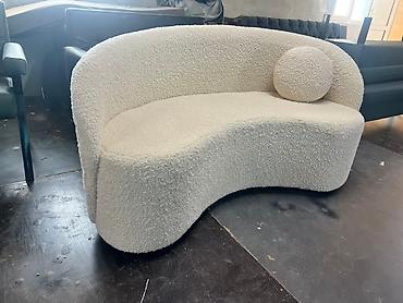 Ремонт, реставрация мебели: Перетяжка мягкой мебели Профессиональная перетяжка и обновление: - — 19